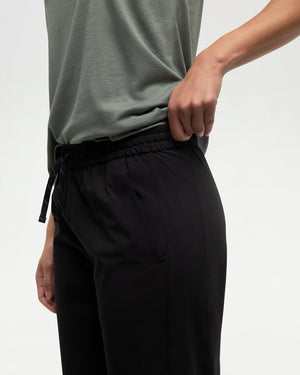 Black-Mid-Rise-Cropped-Straight-Leg-Pants