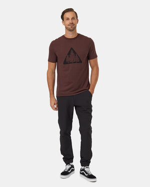 Burgundy-Crew-Neck-Graphic-Shortsleeve-T-Shirt