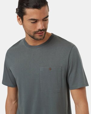 Green-Crew-Neck-Pocketed-Shortsleeve-T-Shirt