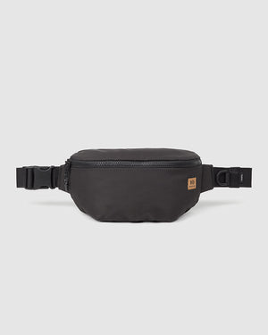 Sustainable_Water_Resistent_Hip_Bag