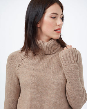 Brown Women's Ribbed Wool Turtleneck